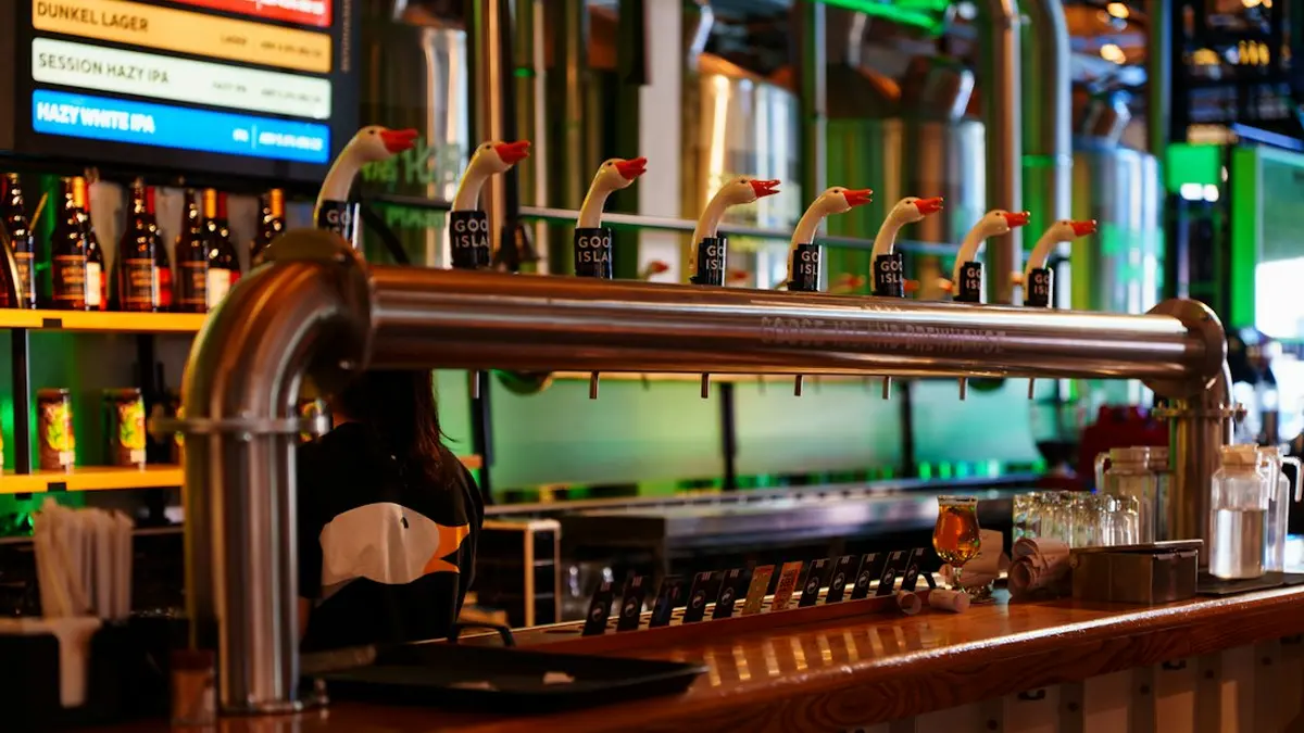 Strategic Partners for Craft Breweries and Restaurants and the Tied-House Line